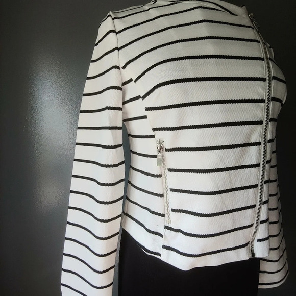 *NWT* Bagatelle Striped Asymmetrical Zip Jacket - Picture 4 of 6